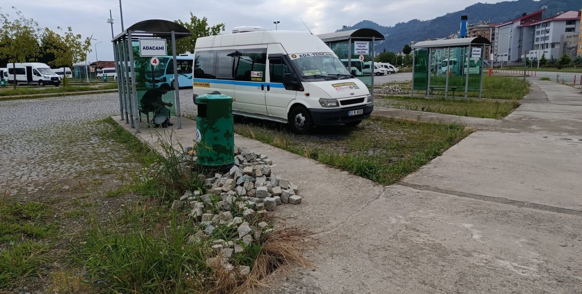 Doğru Parti’den Rize Belediyesi’ne Dolmuş Durakları Eleştirisi