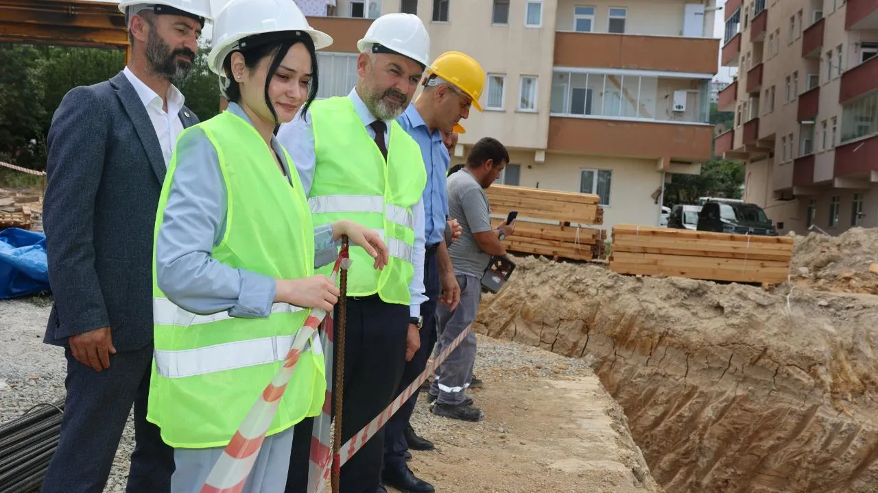 ARSİN'E MÜJDE... İLKOKULUN TEMELİ ATILDI