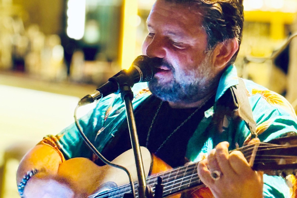 MUSTAFA AKAY BODRUM’U SALLADI!
