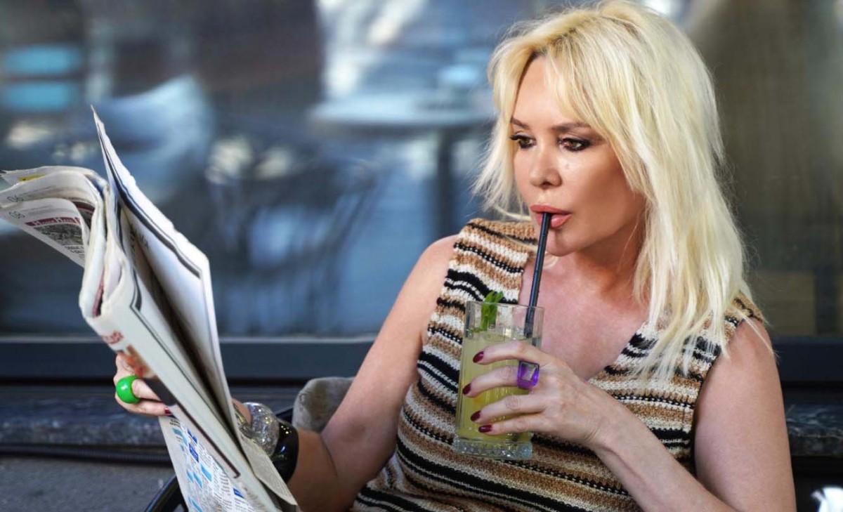 ÖZLEM SAVAŞ’TAN DİKKAT ÇEKEN AÇIKLAMALAR: “ÇOK SAĞLAM DURMAYA ÇALIŞ, DUYGUSAL DEĞİL AKILLI OL”