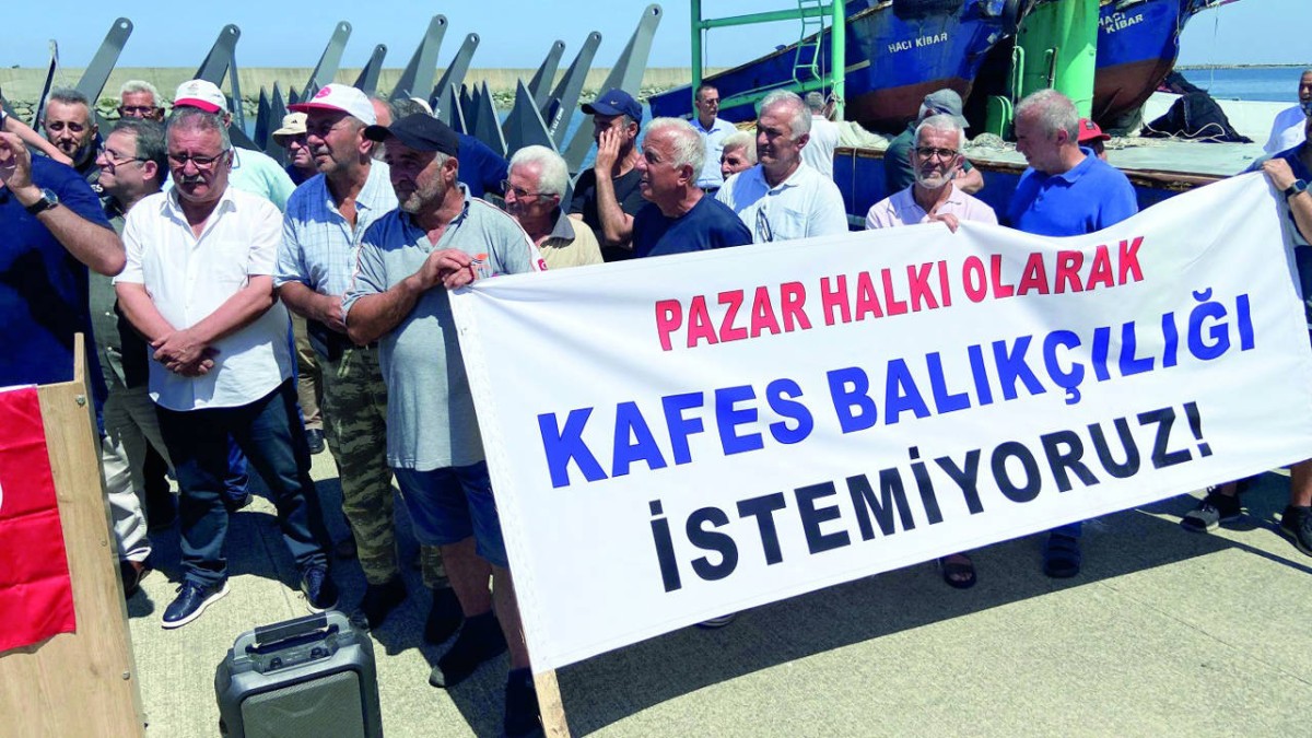 Zelek Balıkçıları Tepkili: “Devletin Gücü Kafes İçin mi, Balıkçı İçin mi?”
