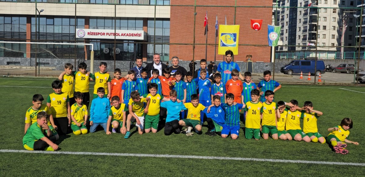 Çamlıhemşin’in 4 Genç Yeteneği Çaykur Rizespor Altyapısına Davet Edildi