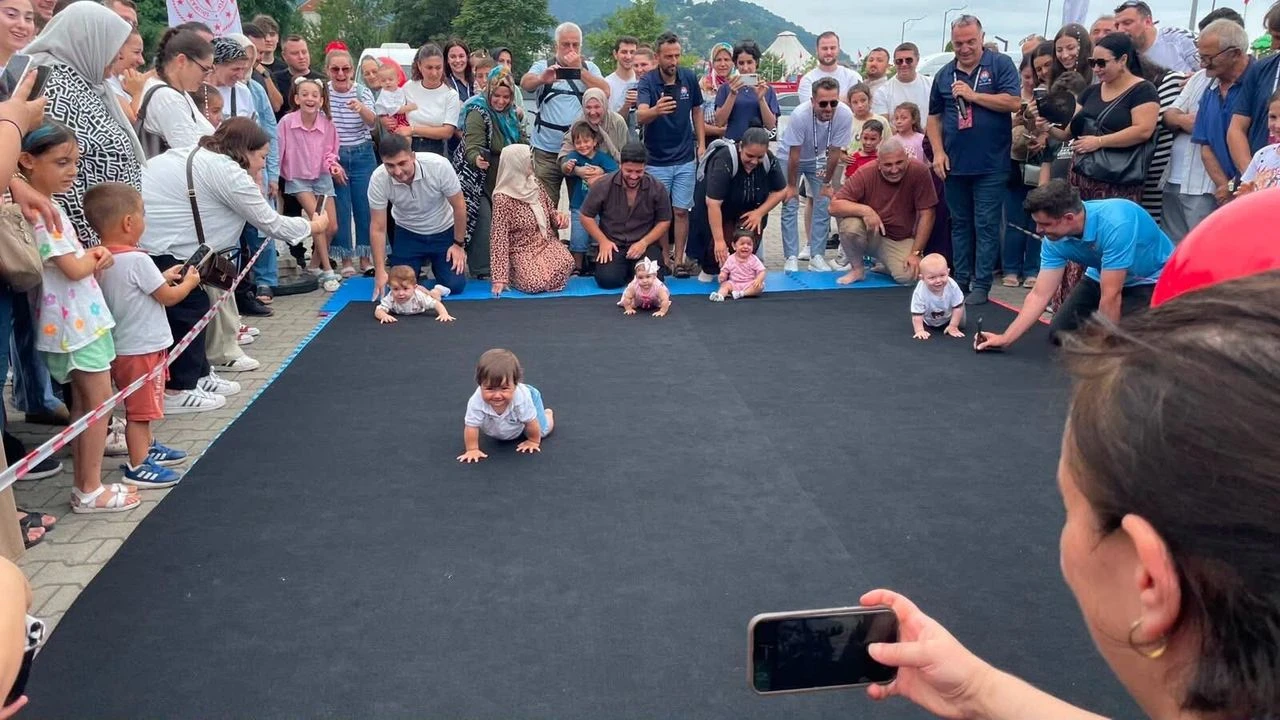 Minik Yarışmacılar Festival Coşkusuna Renk Kattı