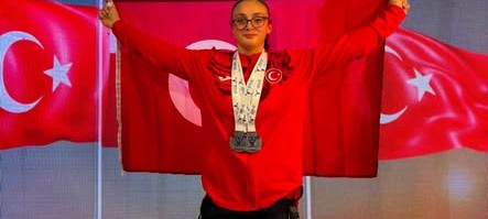 Meryem Kandemir Avrupa Arenasında: 3 Madalya, 3 Türkiye Rekoru!