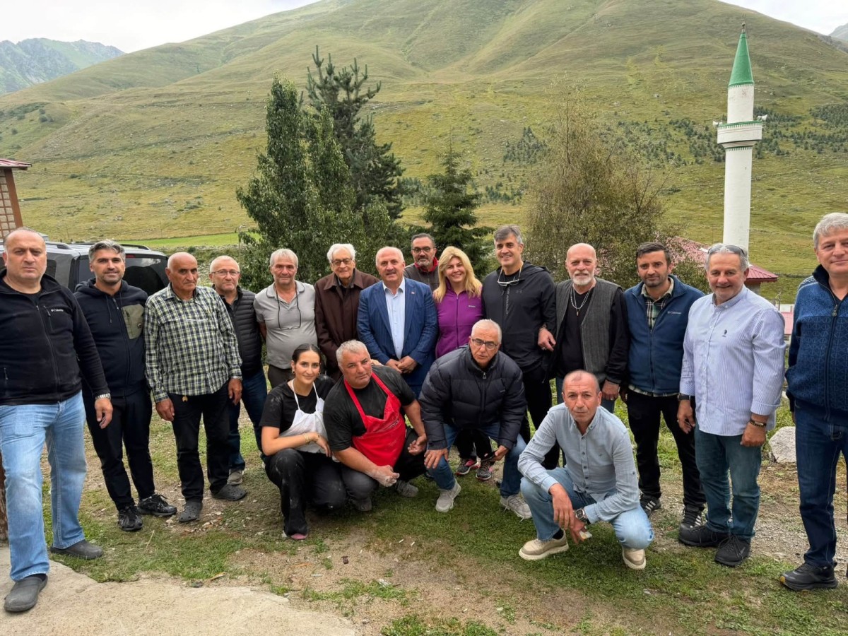 80 Öncesi Rize Milletvekili Sami Kumbasar Unutulmadı