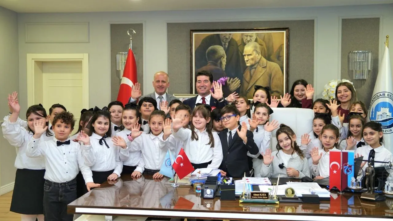 BAŞKAN KAYA, YENİ EĞİTİM ÖĞRETİM YILINI KUTLADI