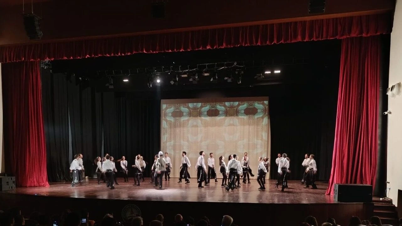 Bragi Dans, Projesinin Son Gösterisiyle Sevenleriyle Buluştu