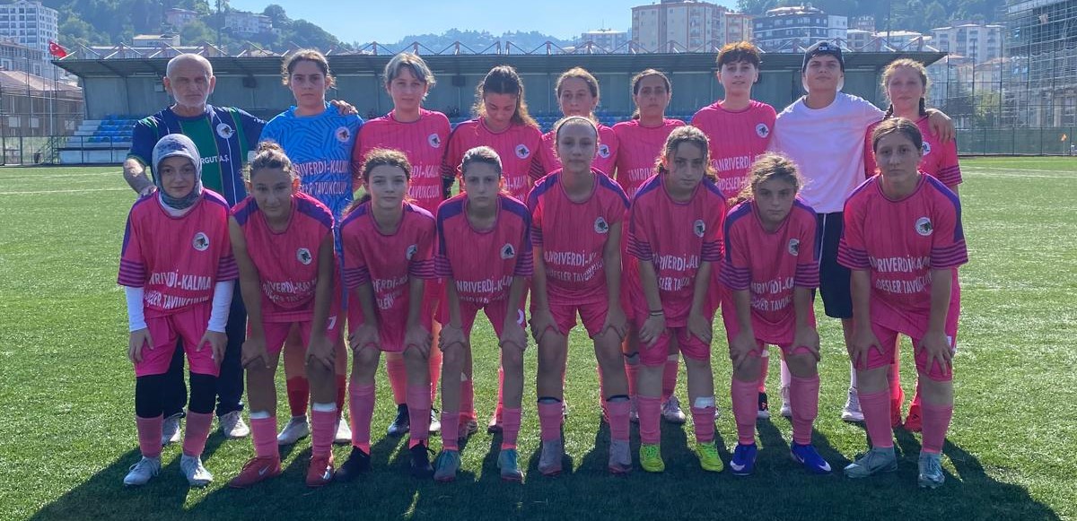Rize Yeşilçayspor Fırtına Gibi Esti: 8-2’lik Galibiyet ve Milli Takım Gururu
