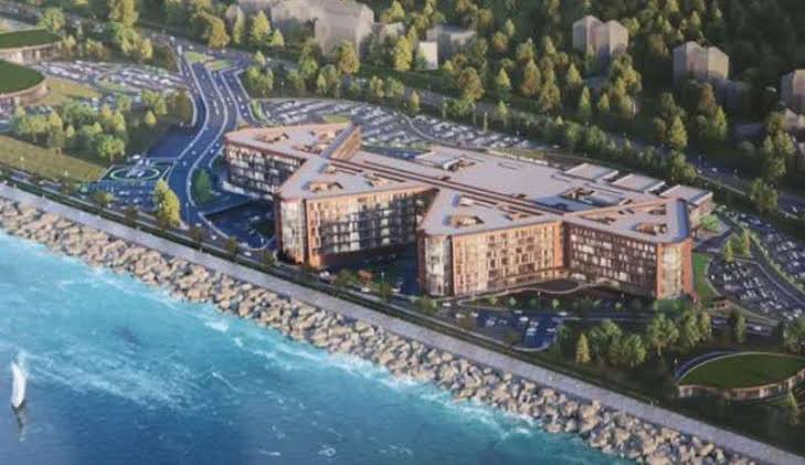 Mertoğlu: Rize Şehir Hastanesi İçin Müteahhidi Sıkıştırıyoruz