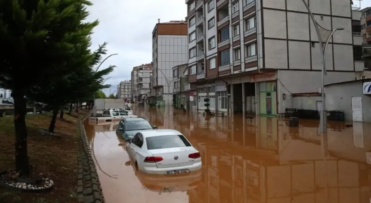 İyidere’de tıkanan ana menfez yeniden kullanıma açıldı