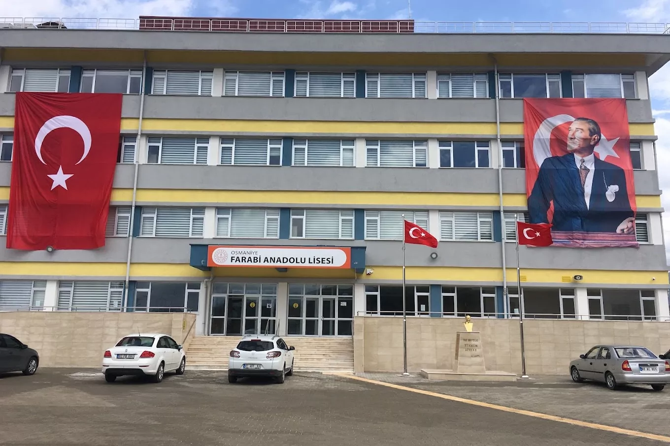 Osmaniye’de okul bahçesinde öğretmen silahlı saldırıda hayatını kaybetti! Eğitime 2 gün ara verildi