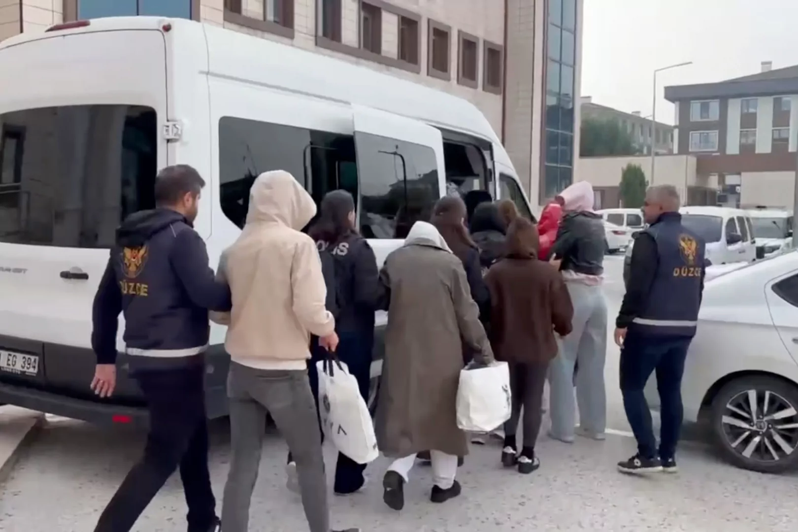Antalya’da yağmur suyu hatlarında kapsamlı temizlik