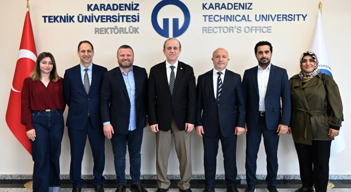 KTÜ İİBF Mezunlar Derneğinden Rektör Prof. Dr. Çuvalcı’ya Ziyaret