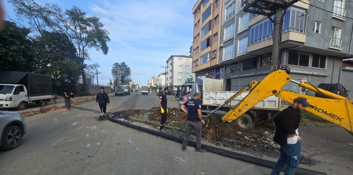 Fındıklı’da Belediye Ekipleri Sahada Yoğun Mesai Yapıyor